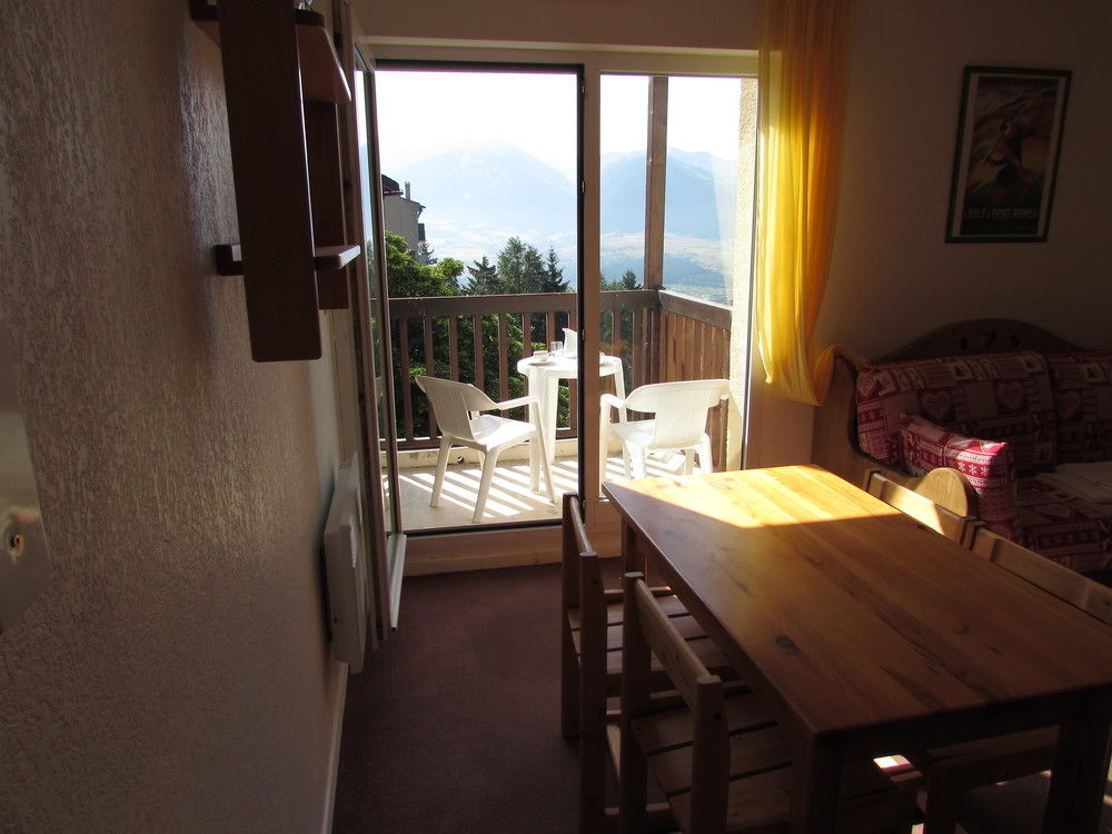 Les Balcons Du Soleil Aparthotel Font-Romeu-Odeillo-Via Exterior photo